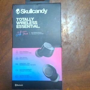 Skull Candy wireless earbuds